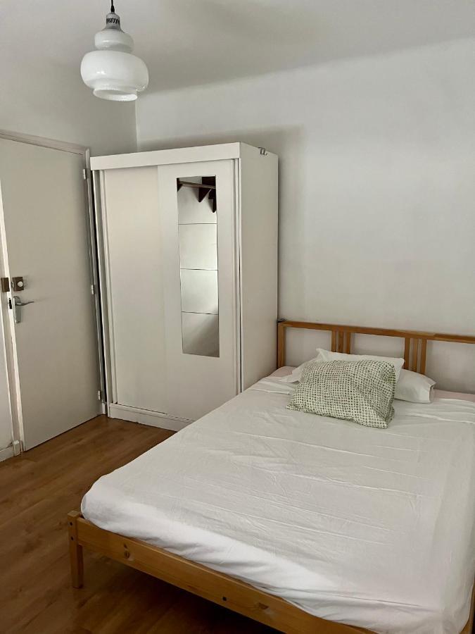 Habitacion Economica Apartment Figueres  Bagian luar foto