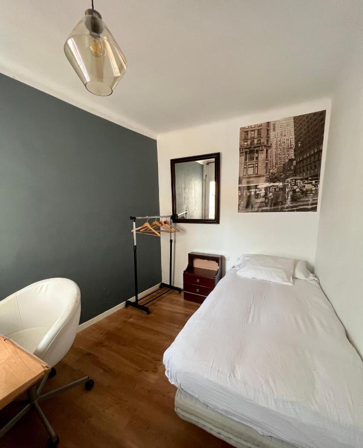 Habitacion Economica Apartment Figueres  Bagian luar foto
