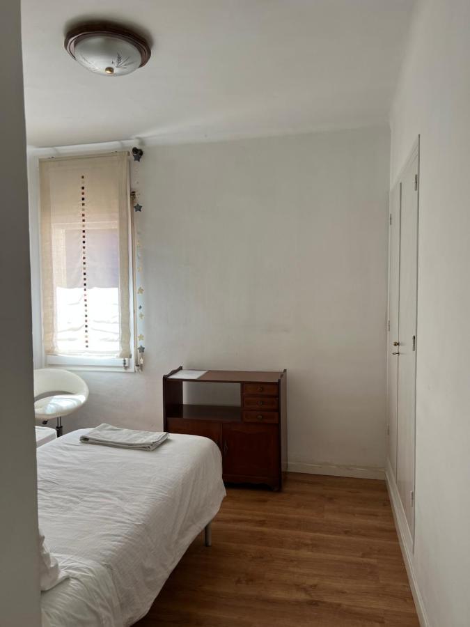 Habitacion Economica Apartment Figueres  Bagian luar foto